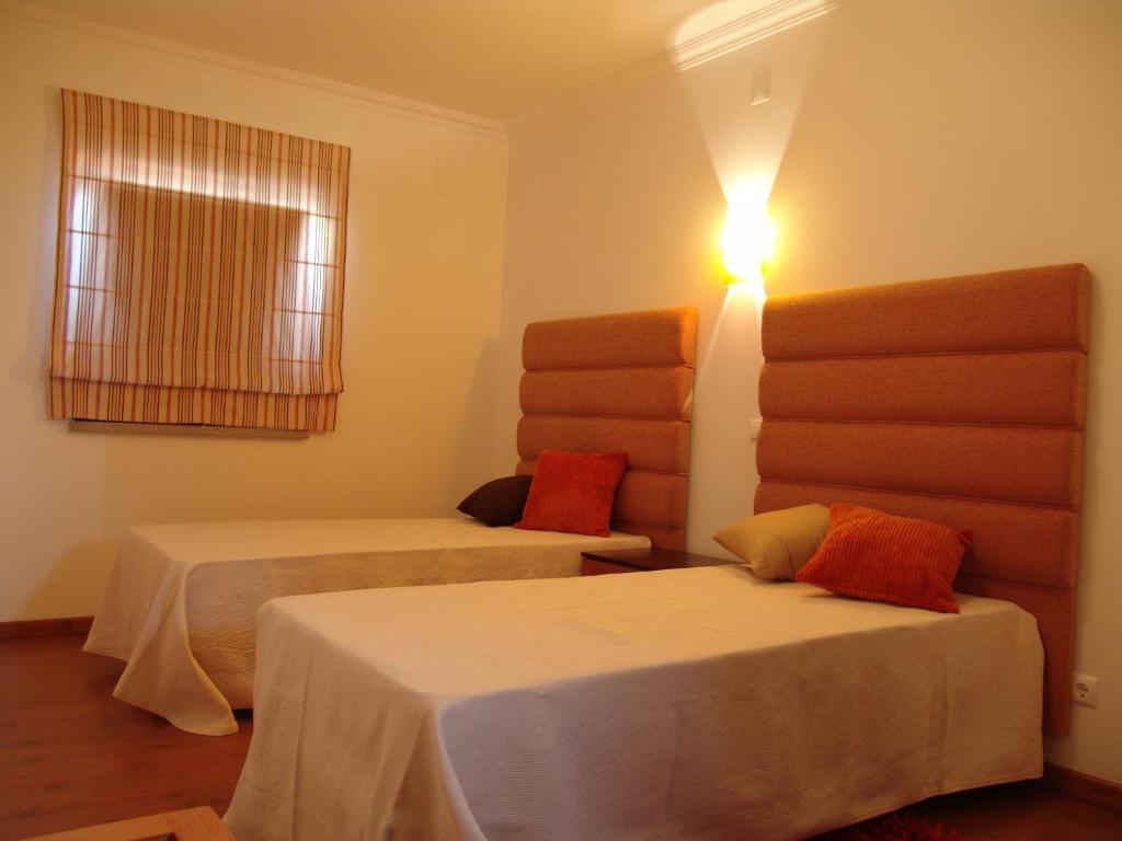 Hotel Casa Santa Catarina à Penha Garcia Chambre photo